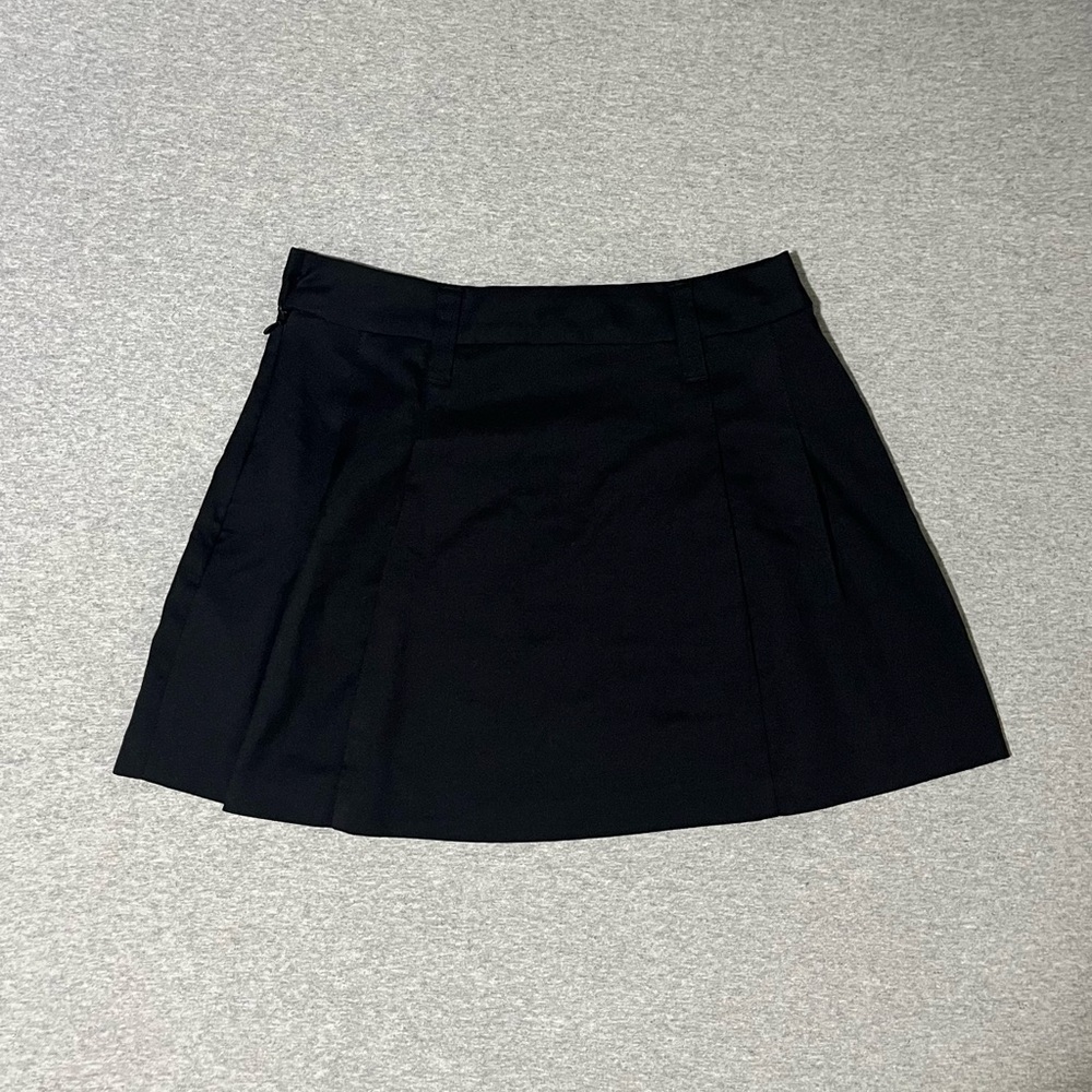 🕋 H&M Divided Mini Skirt~Women’s Sz XS~Black~A-Line~Pleated Detailing - Picture 2 of 6